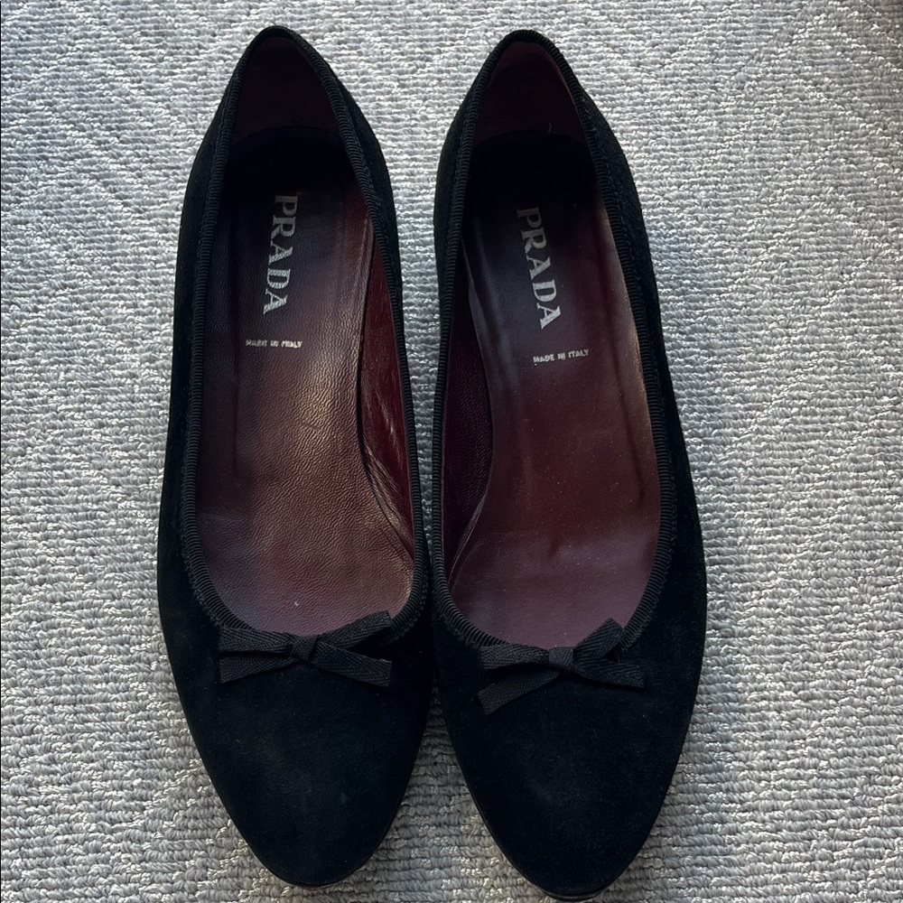 💯 authentic Prada Women's Black Flats with Bow Accent